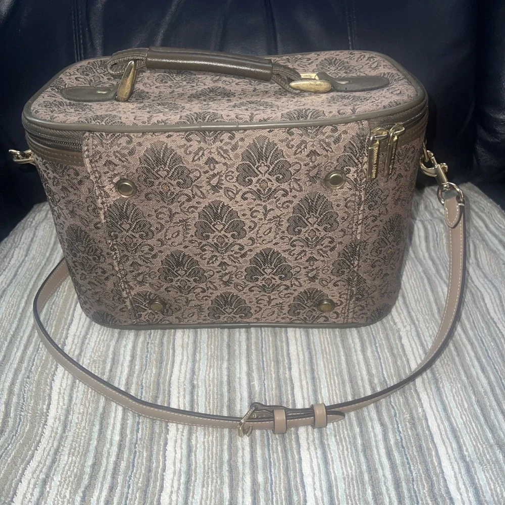 Vintage Etienne Aigner Floral Tapestry Cosmetic Travel Bag Train Carry On Case